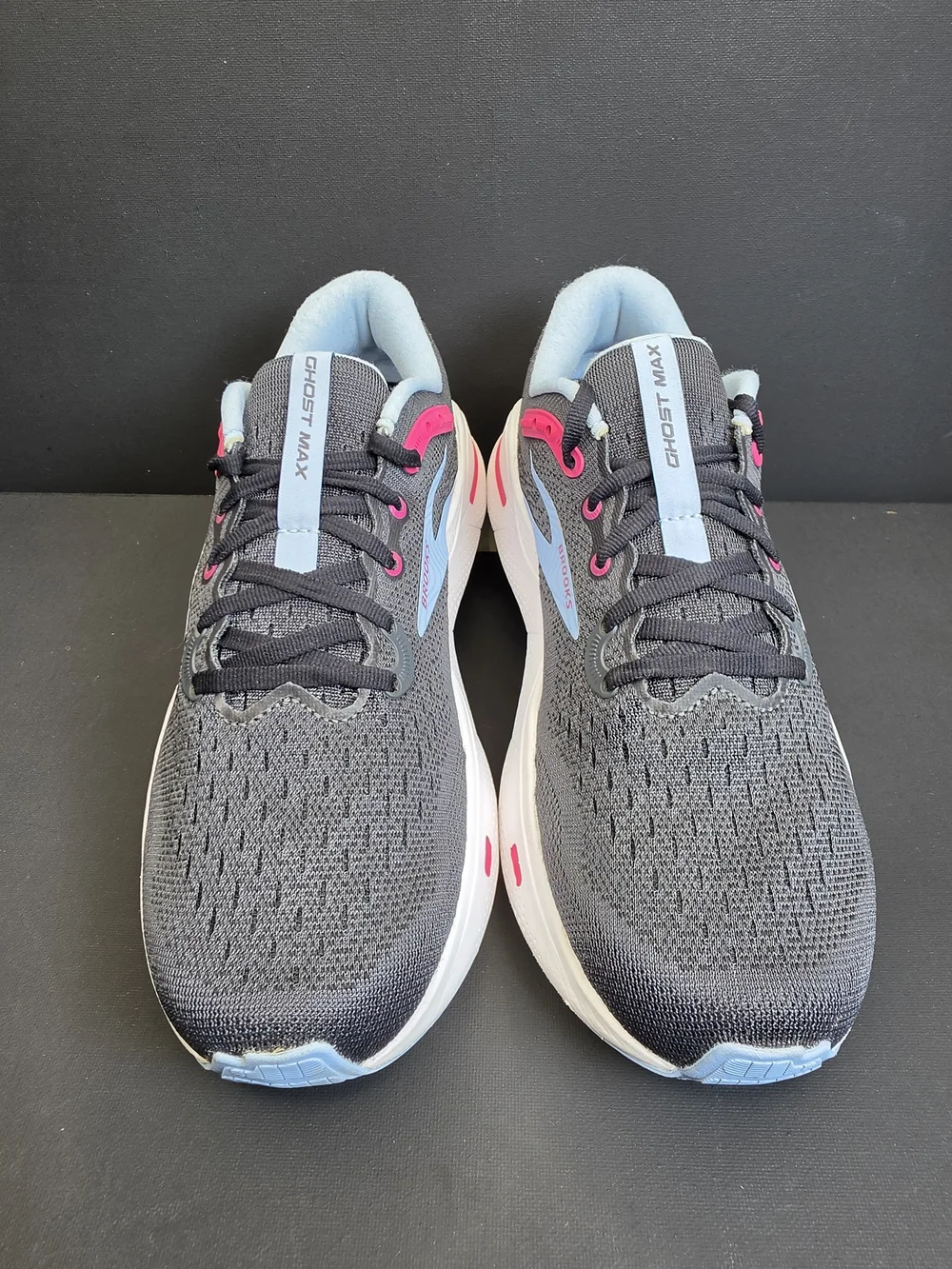 Brooks up sale